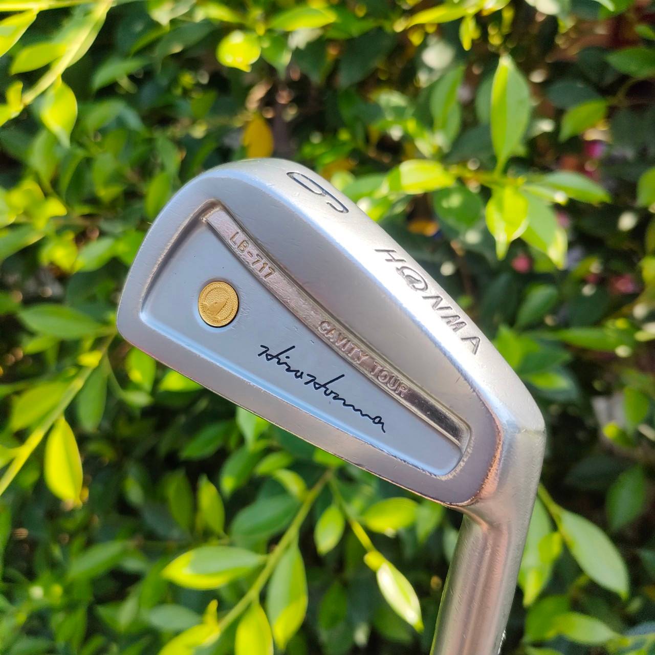 ชุดเหล็ก HONMA LB-717 มีเหล็ก 3 - 11 ชุดใหญ่!!! ก้าน SUPER LIGHT ก้านระดับ 3 ดาว *** สุดยอดก้านพรีเมี่ยม สูงกว่าระดับ ในท้องตลาดทั่วไป และมีราคาแพงสุดๆ วัสดุส่วนหัว สุดพรีเมี่ยม ถ้าท่านใด เคยลองตีจะรู้เลยครับ โลโก้ทองเคครับ รุ่นนี้ตีดีมาก และพรีเมี่ยมสูงส