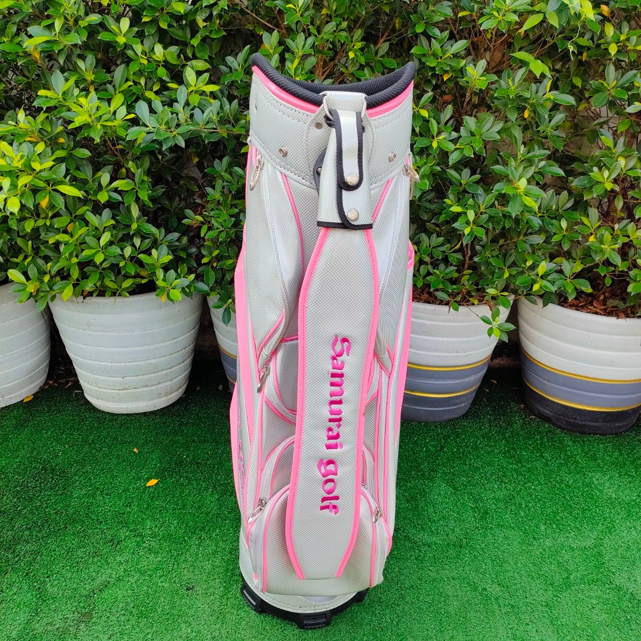 ถุงกอล์ฟ SAMURAI GOLF หนังเเก้ว มือสอง สวยนางฟ้า สีขาวชมพู ของจริงสวยมาก
