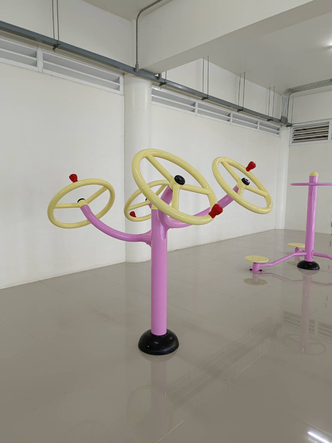 เครื่องออกกำลังกายกลางแจ้งผู้ใหญ่,บริหารแขน-บริหารหัวไหล่-ยืดเส้น (แบบหมุนวงล้อผสม),ลานกีฬาอเนกประสงค์ สวนสาธารณะ ,เทศบาล,หมู่บ้าน,ผลิตในไทย, สั่งทำตามสีที่ต้องการได้ ขนาด 60x100x160 ซม.