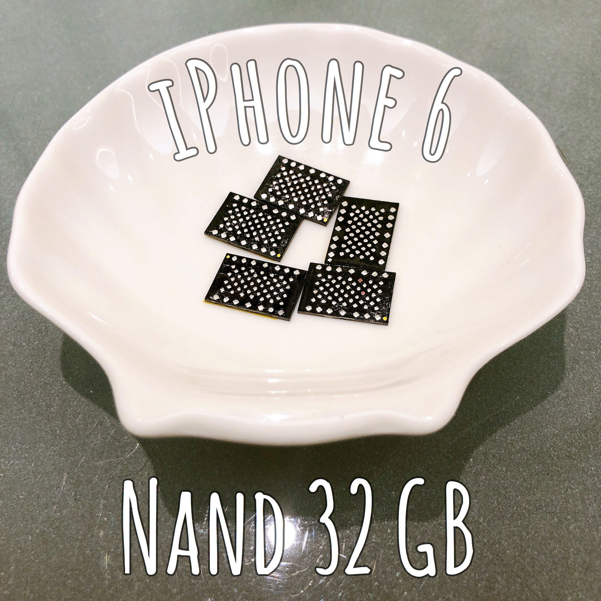 iPhone 8 : Nand Flash IC