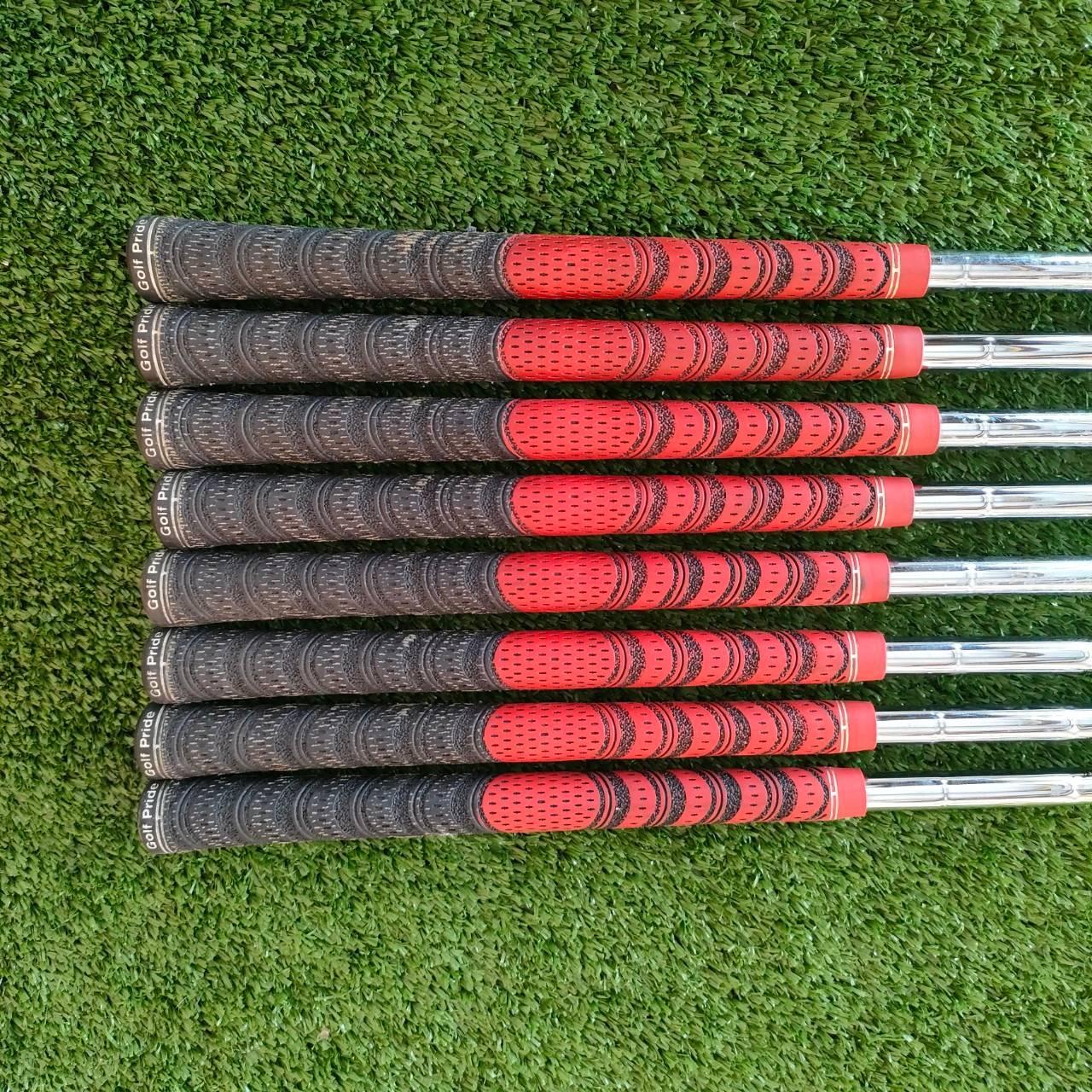 ชุดเหล็ก SRIXON I-701 FORGED มีเหล็ก 3-9 เเละ PW ก้าน DYNAMIC GOLD S300 เหล็ก FORGED JAPAN สุดพรีเมี่ยม ใบ CAVITY ลึก ขนาดใหญ่ ตีง่าย + นุ่ม ชุดนี้ติดอันดับ TOP ในญี่ปุ่นครับ