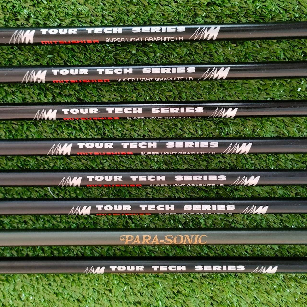 ชุดเหล็ก MIRAGE DISTANCE DESIGN มีเหล็ก 3-9 เเละ PW SW ** ขาดเหล็ก 7 ** ** กริฟ เหล็ก PW มีตำหนิ มีรูปให้ชมค่ะ **