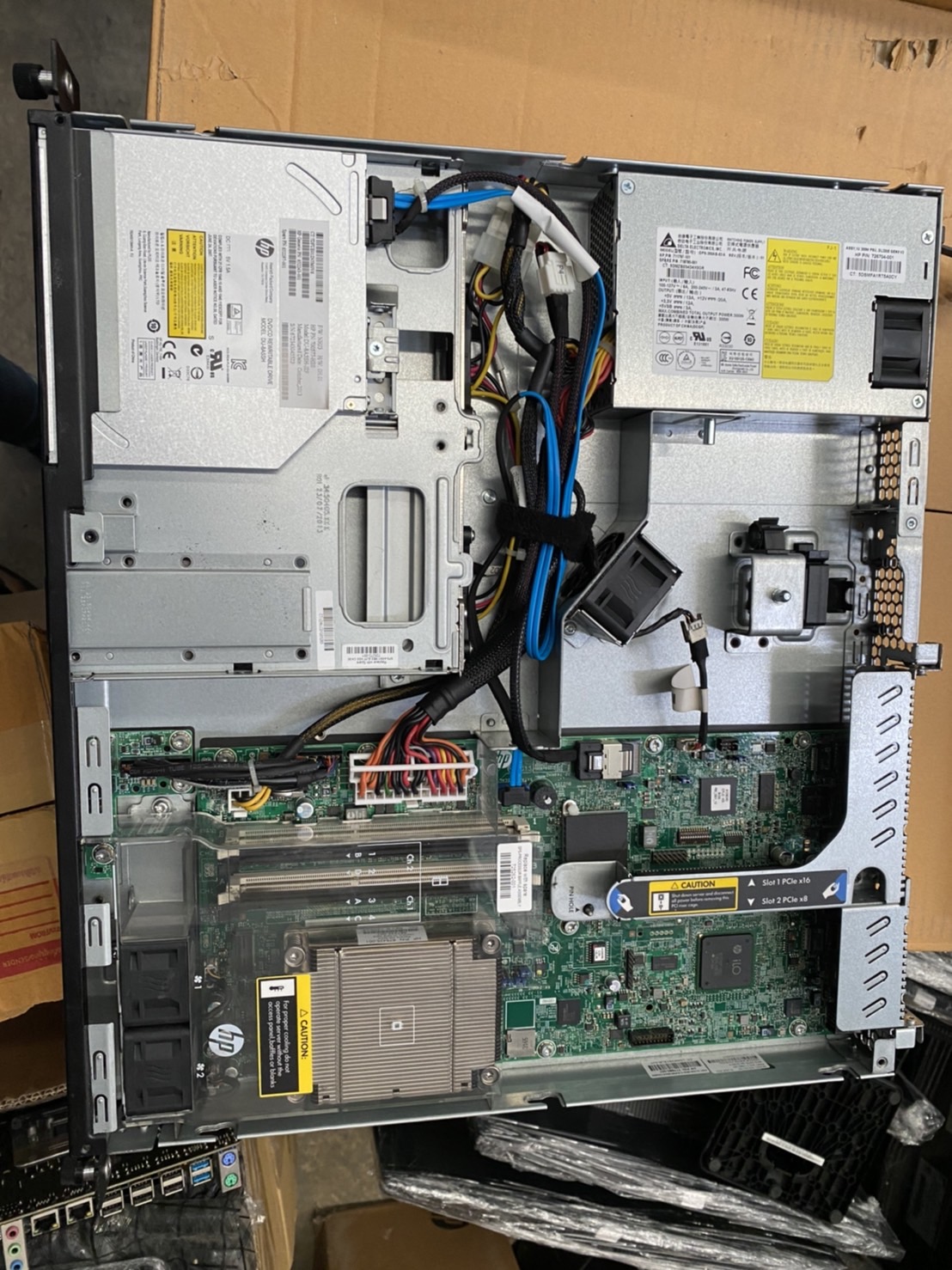 HPE ProLiant DL320e Gen8 v2