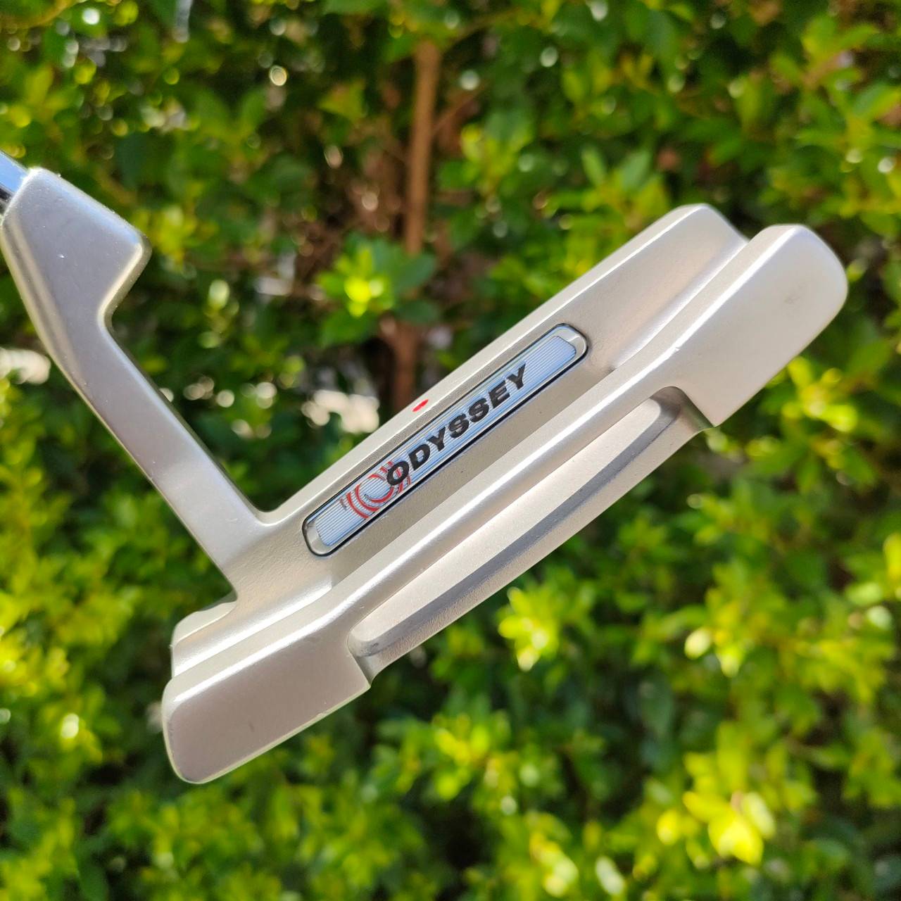 PUTTER ODYSSEY WHITE HOT XG #6 ความยาว 34 นิ้ว มาพร้อม COVER เดิมๆ *** กริฟเสื่อมสภาพค่ะ *** รุ่นนี้หน้า XG ดีสุดๆ ทั้งนุ่มและเกาะไลน์ในไม้เดียวกัน!! เสียงพัตต์ออกเพราะมากๆ ไม้กอล์ฟมือสอง ของแท้ BY NakaraLuxurious