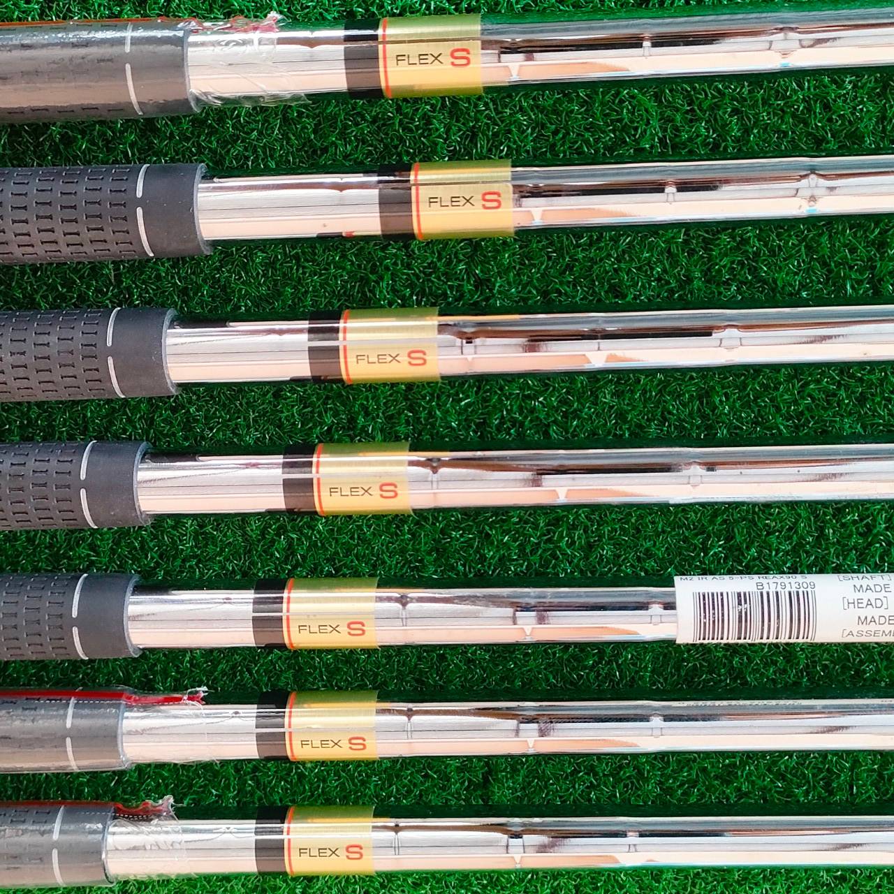 ชุดเหล็ก TAYLORMADE M2 สภาพสวยมากๆๆๆๆ 95 % ได้ครับ มีเหล็ก 5-9 เเละ PW SW ก้าน REAX 90 FLEX S