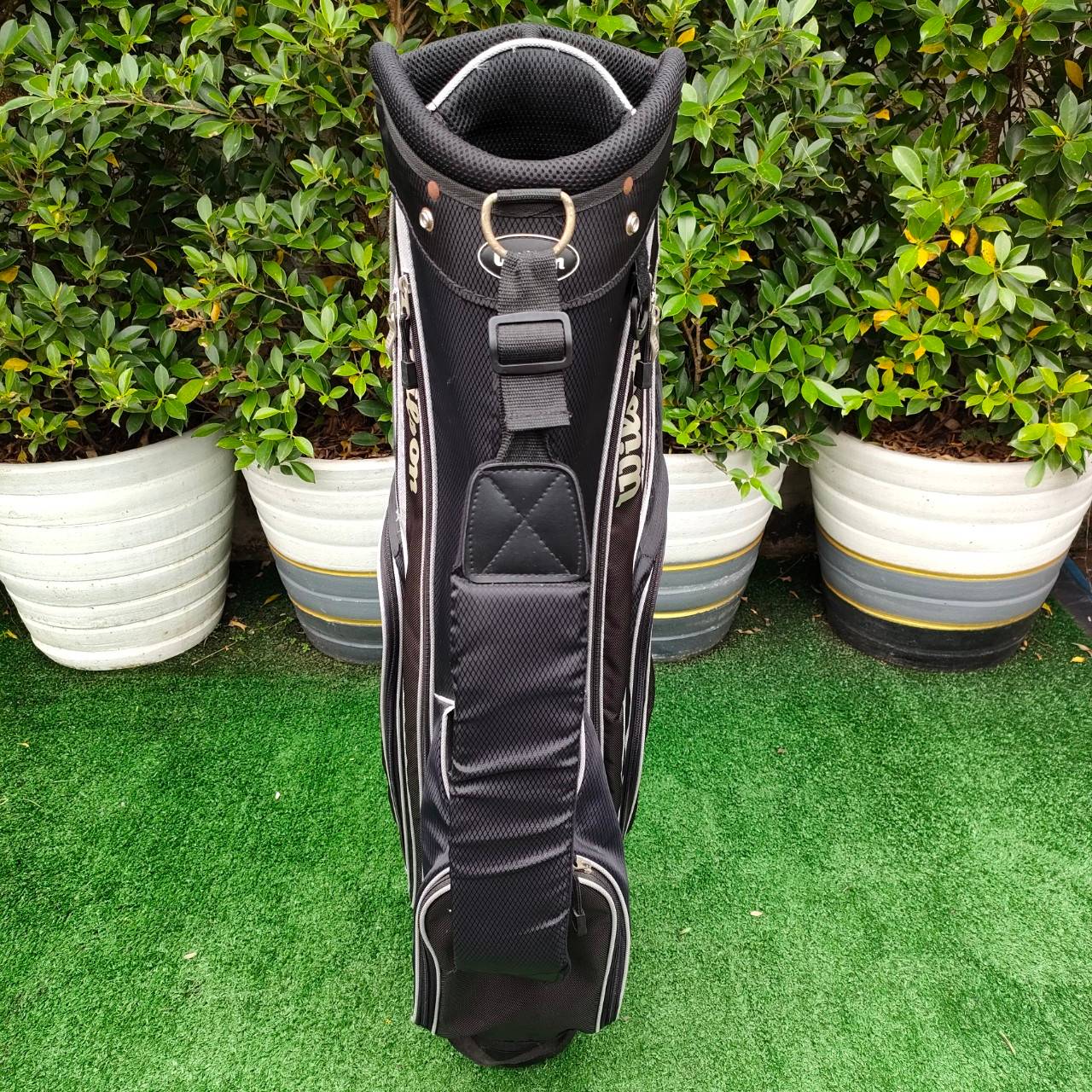 ถุงกอล์ฟ WILSON มือสอง สภาพสวย น้ำหนักเบาครับ