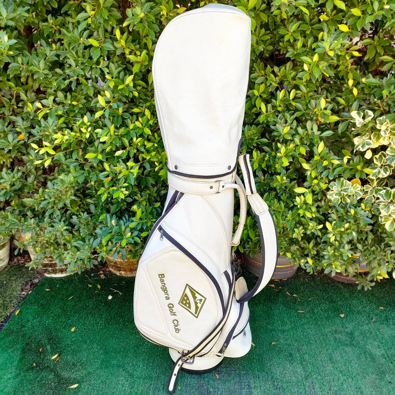 ถุงกอล์ฟ BANGPRA GOLF CLUB มือสอง ถุงหนังสวยมาก น่าใช้มาก