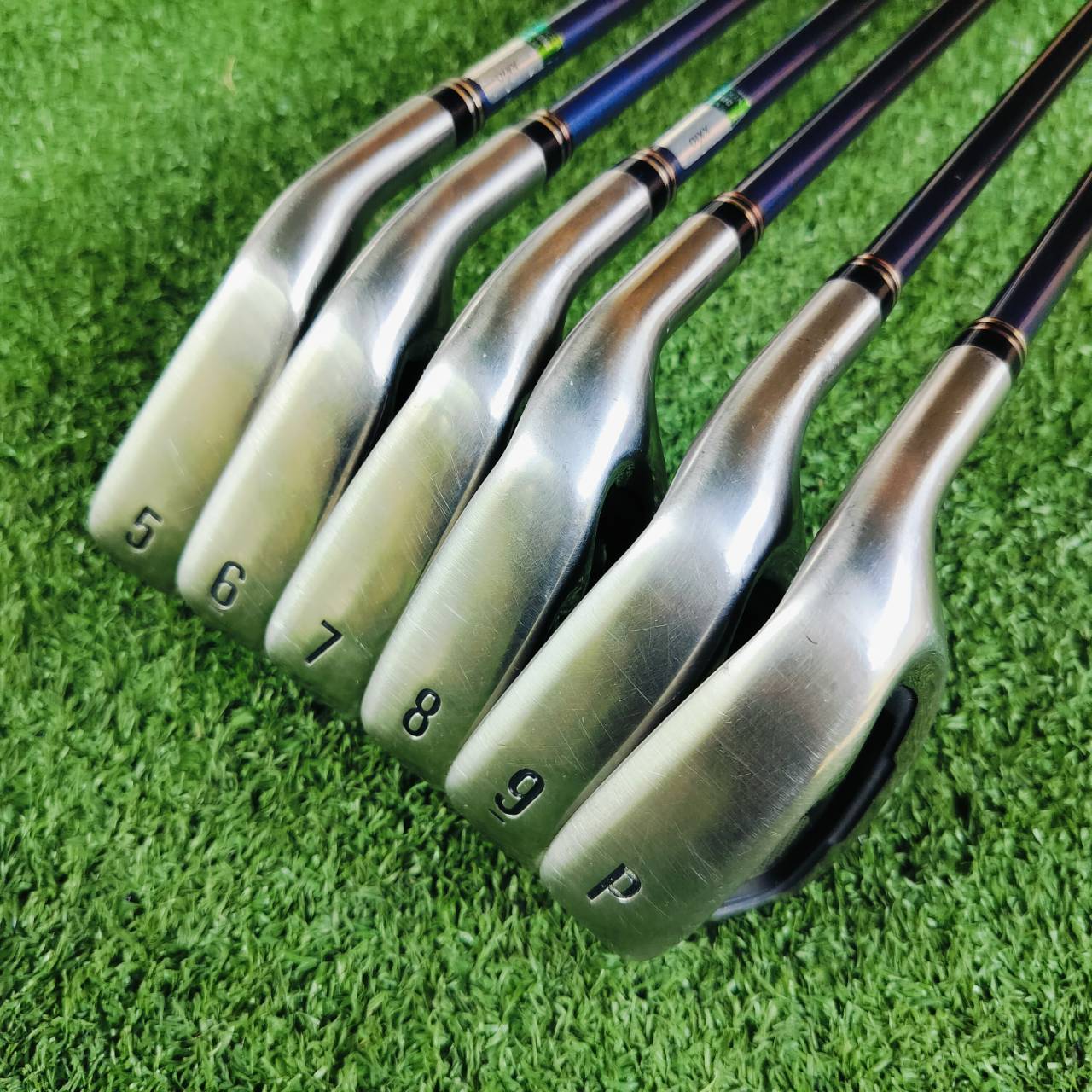 ชุดเหล็กพรีเมี่ยมญี่ปุ่นหน้าเด้ง!!! XXIO 9 หน้าใบเหล็กมีแผ่นหน้าเด้ง!!! ได้รางวัล GOLF DIGEST และชุดเหล็กอันดับ 1 ในญี่ปุ่น ไม้กอล์ฟพรีเมี่ยมญี่ปุ่นมือสอง ของแท้ By NakaraLuxurious