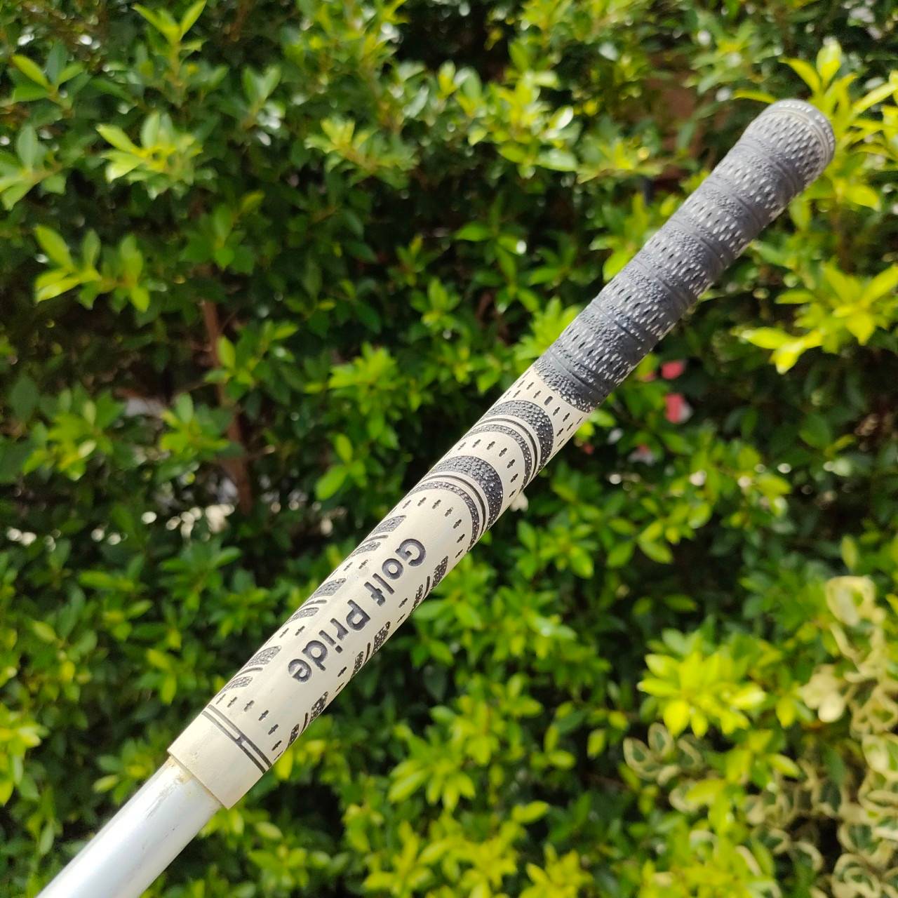 FW5 TAYLORMADE BURNER องศา 18 ก้าน RE*AX FLEX R กระดองเคฟล่า และ ดีไซน์ให้เป็นสามเหลี่ยม เด้งทั้งกระดอง ตีง่ายและ ตีไกลมากๆ เสียงเพราะมาก ไม้กอล์ฟมือสอง ของแท้ BY NakaraLuxurious