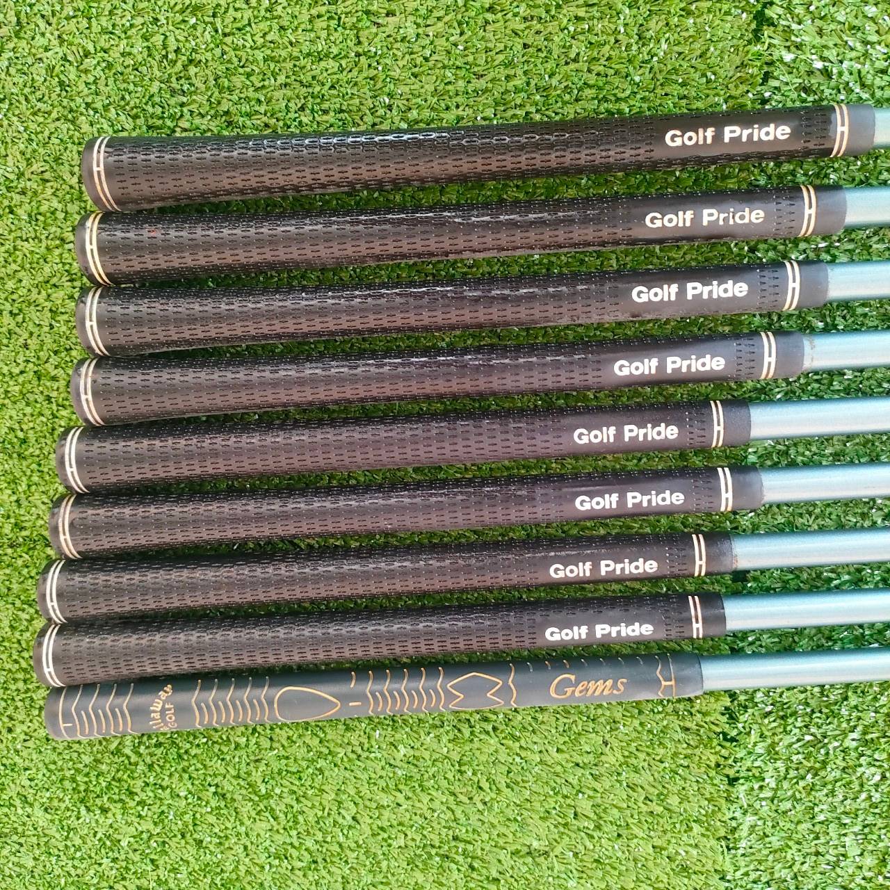 *** ไม้กอล์ฟสำหรับผู้หญิง *** ชุดเหล็ก CALLAWAY BIG BERTHA X-12 มีเหล็ก 3-9 เเละ PW SW ครบ 9 ชิ้น