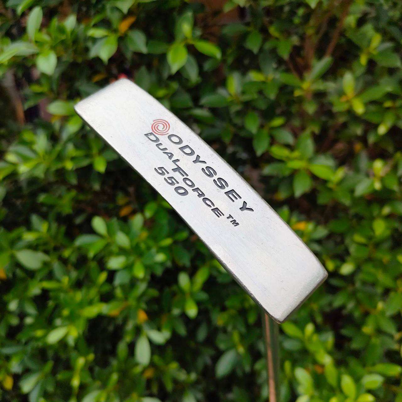 PUTTER ODYSSEY DUAL FORCE 550 ความยาว 34 นิ้ว ก้าน DUAL FORCE รุ่นนี้หน้าดำ หลายคนชอบมากๆ ไม่ยอมเปลี่ยนพัตเตอร์
