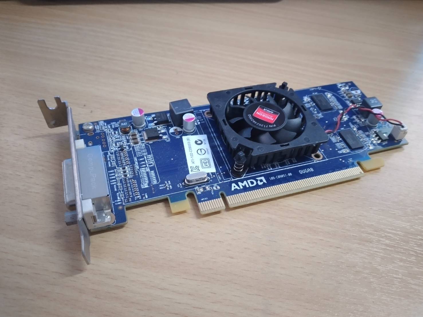 AMD Radeon HD6350 512MB PCIe x16 Video Graphics Card Dell HFKYC 7120236200G