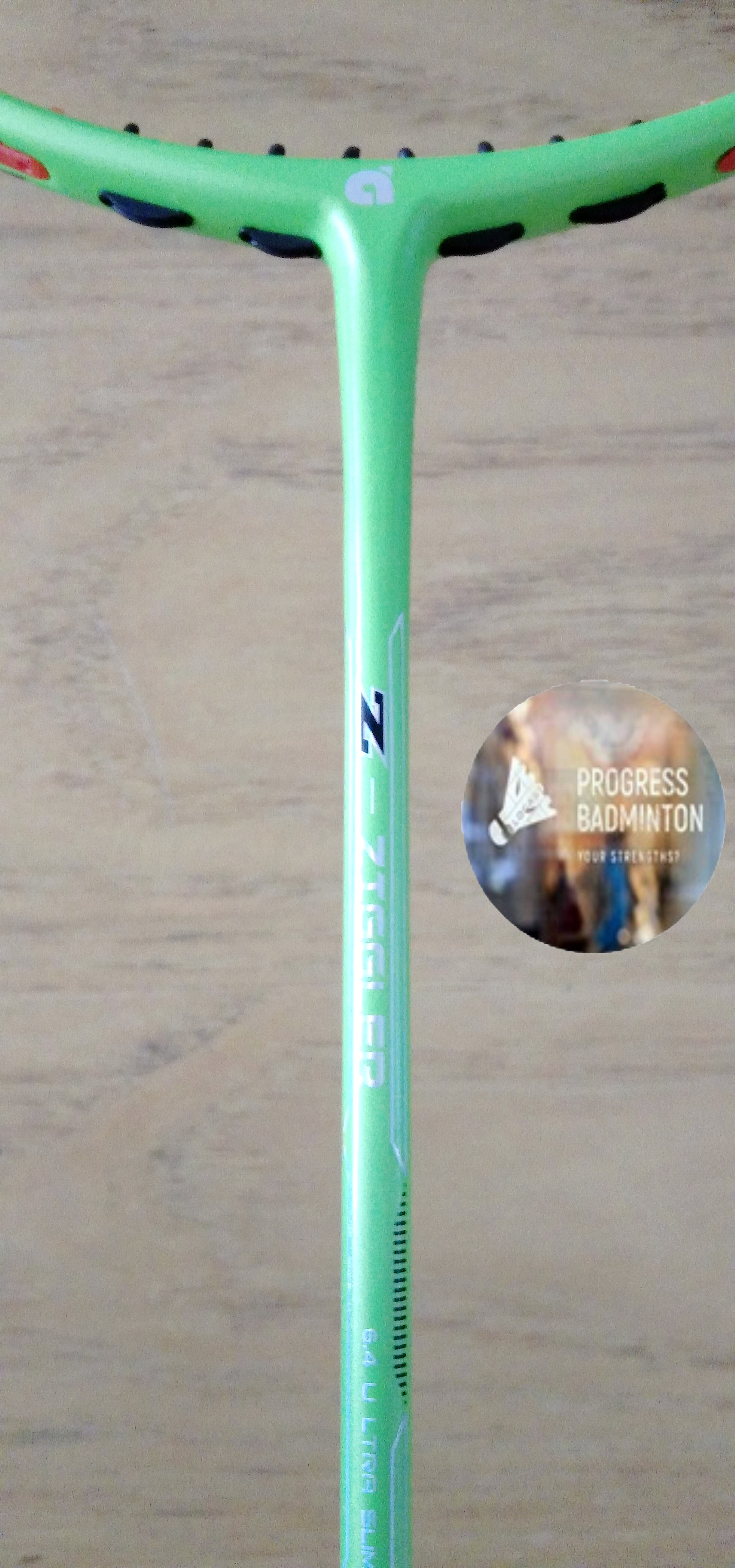ไม้แบดใหม่ Apacs Z-Ziggler Green