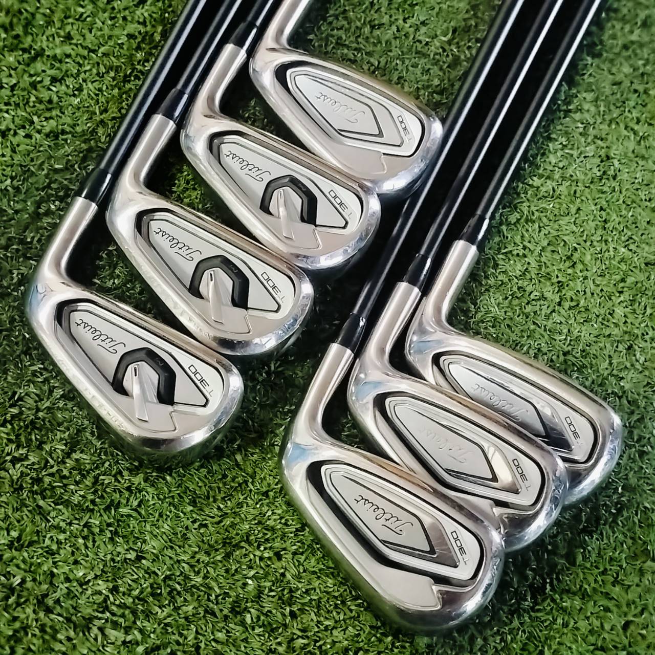 ชุดเหล็กท๊อปสุดของ Titleist รุ่น T300 เทคโนโลยี Max Impact ให้ฟีลลิ่งและพลังอันสูงสุดในการเข้าปะทะลูกกอล์ฟ ไม้กอล์ฟพรีเมี่ยมมือสอง ของแท้ By NakaraLuxurious