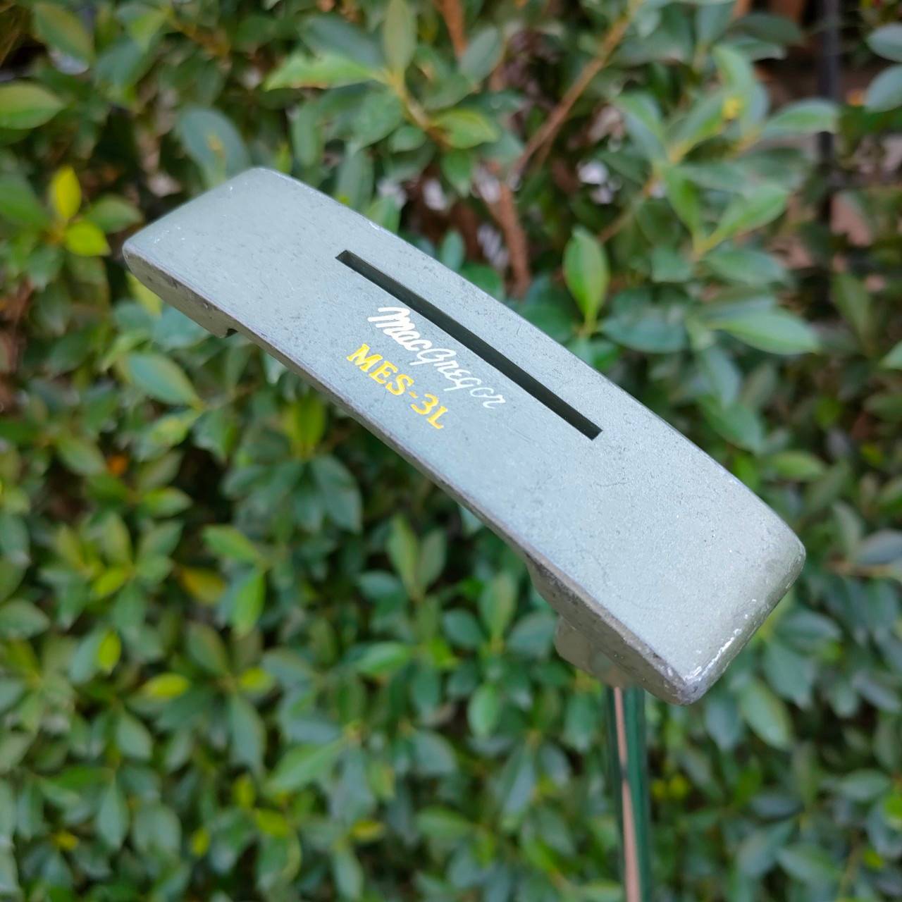 PUTTER Arnold Palmer MES-3L ความยาว 34 นิ้ว หน้าไม้มีร่อง ทำให้การพัตต์ ได้ฟีลลิ่งที่ดี ออกแบบดีมาก