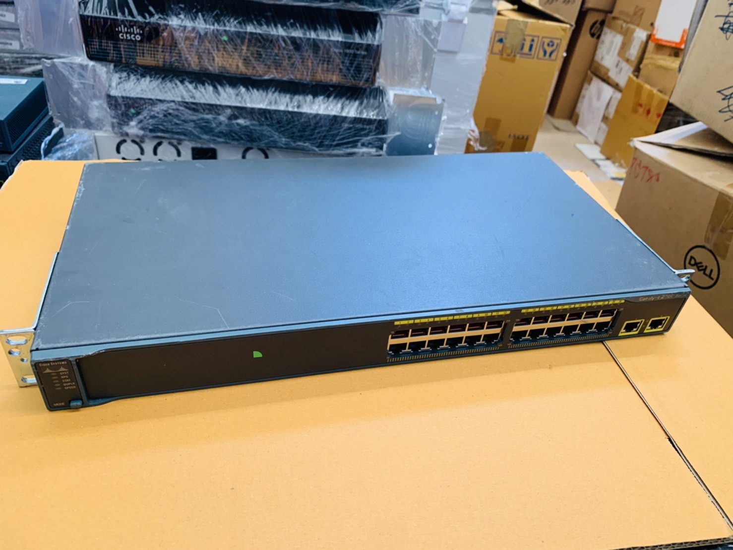 สวิตซ์ Cisco Catalyst 2960 Switch 24 Port [WS-C2960-24TT-L]