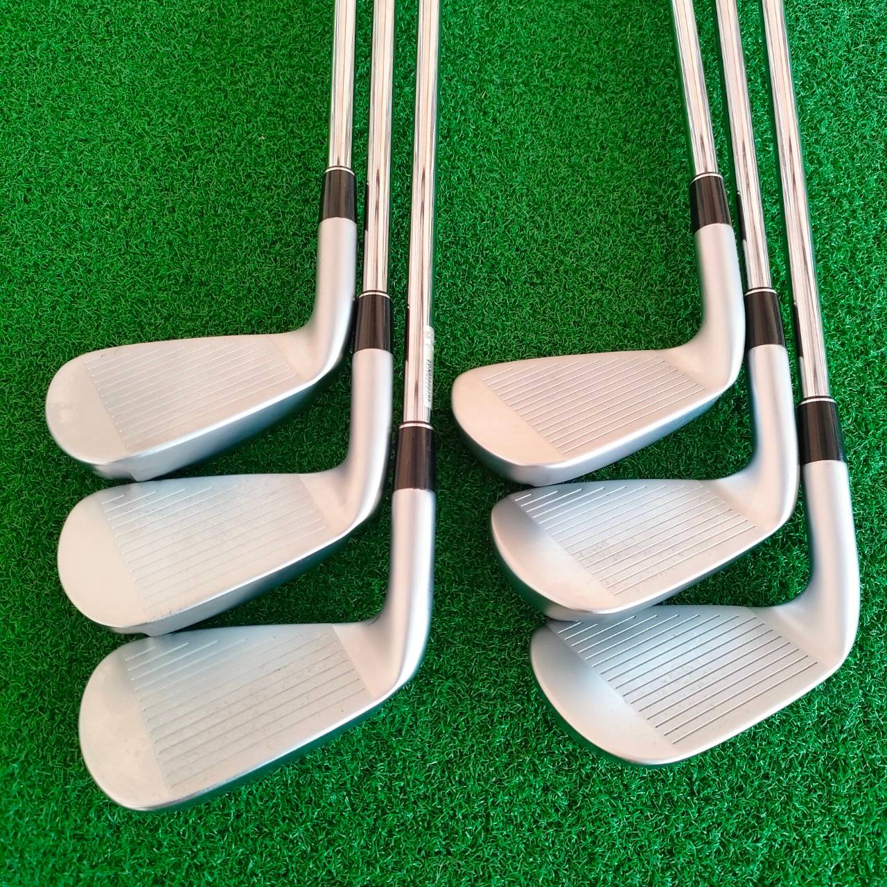 ชุดเหล็ก SRIXON ZX4 มีเหล็ก 5 - 9 เเละ PW ก้าน N.S.PRO ZELOS 8 FLEX S ชดเชยความผิดพลาดอย่างทรงพลัง โครงสร้างแบบ Hollow พร้อมด้วย รูปลักษณ์ที่เพียวบางและมีความโฉบเฉี่ยว