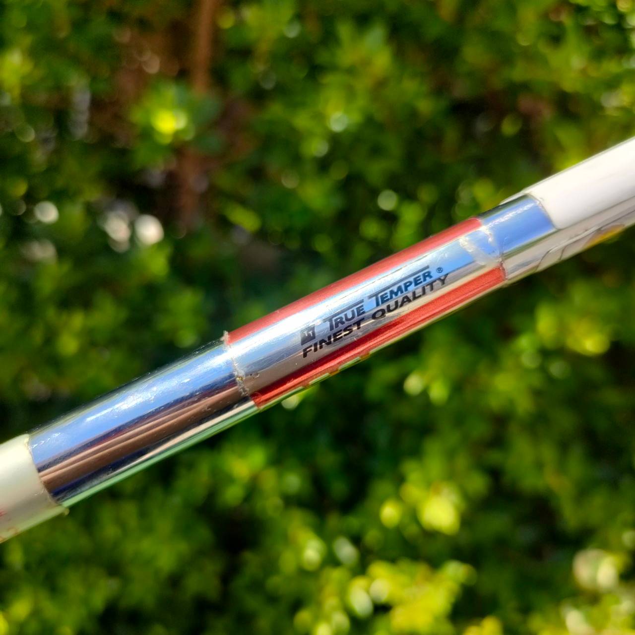 PUTTER ODYSSEY WHITE HOT XG #6 ความยาว 34 นิ้ว มาพร้อม COVER เดิมๆ *** กริฟเสื่อมสภาพค่ะ *** รุ่นนี้หน้า XG ดีสุดๆ ทั้งนุ่มและเกาะไลน์ในไม้เดียวกัน!! เสียงพัตต์ออกเพราะมากๆ ไม้กอล์ฟมือสอง ของแท้ BY NakaraLuxurious