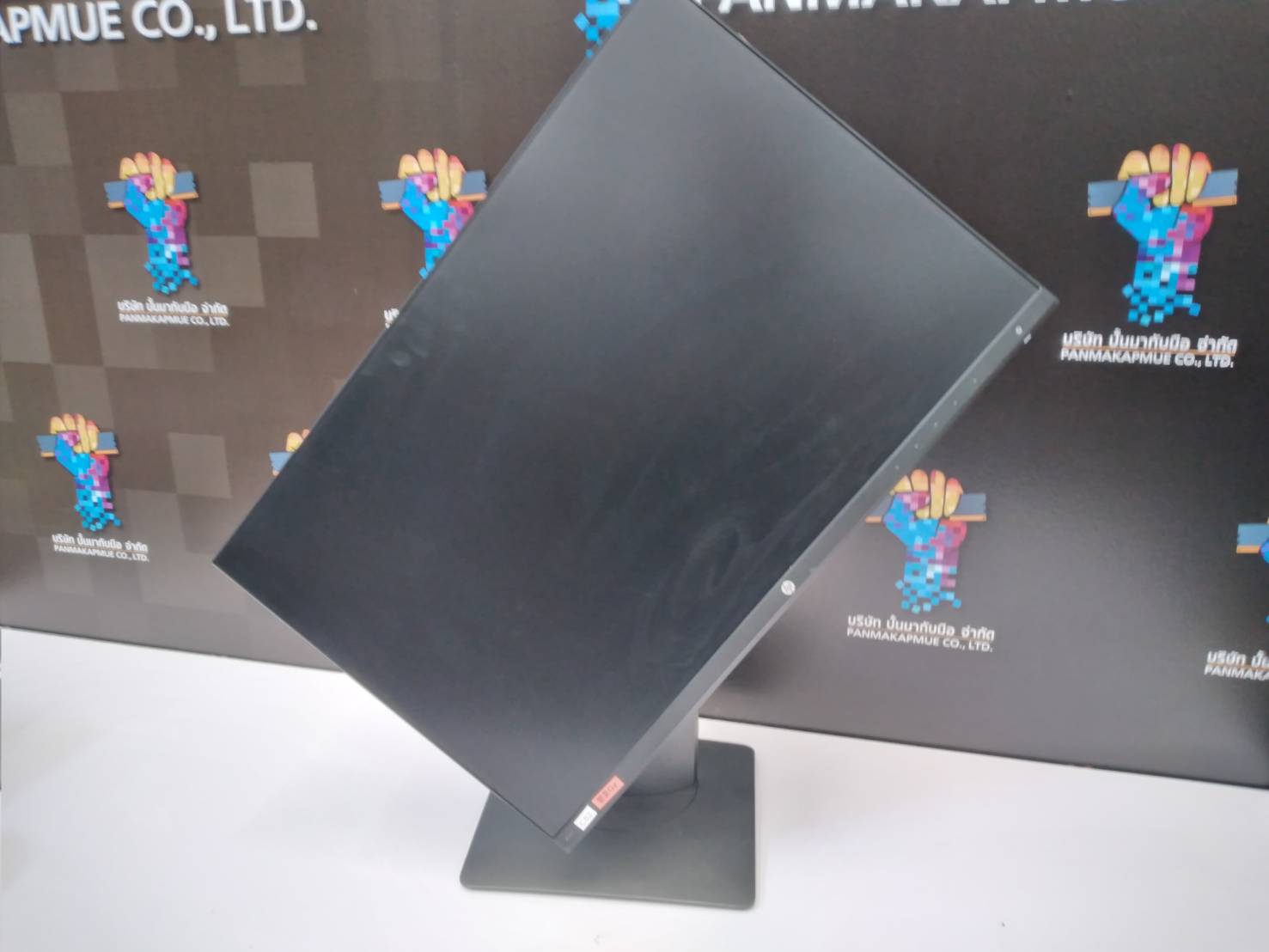 HP Z24n 24-inch Narrow Bezel IPS Display สำหรับงานออกแบบ สีตรง ไม่เพี้ยน