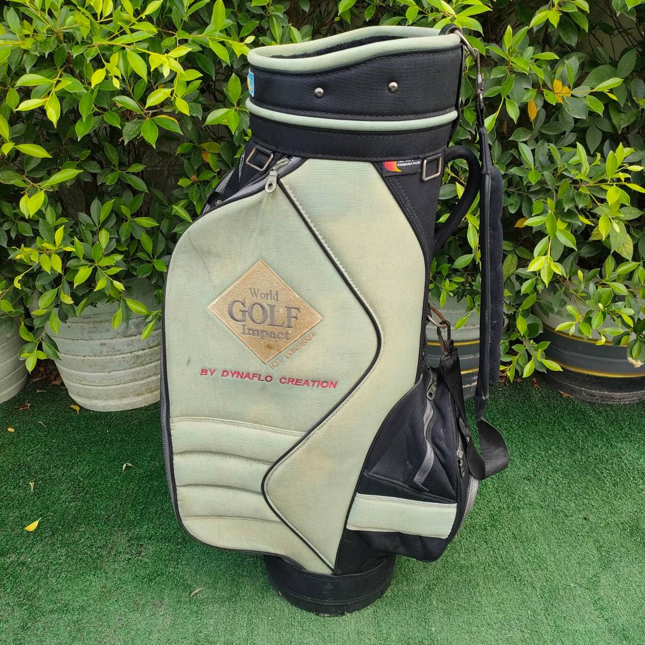 ถุงกอล์ฟ WORLD GOLF IMPACT มือสอง สภาพสวย สมบูรณ์ครับ