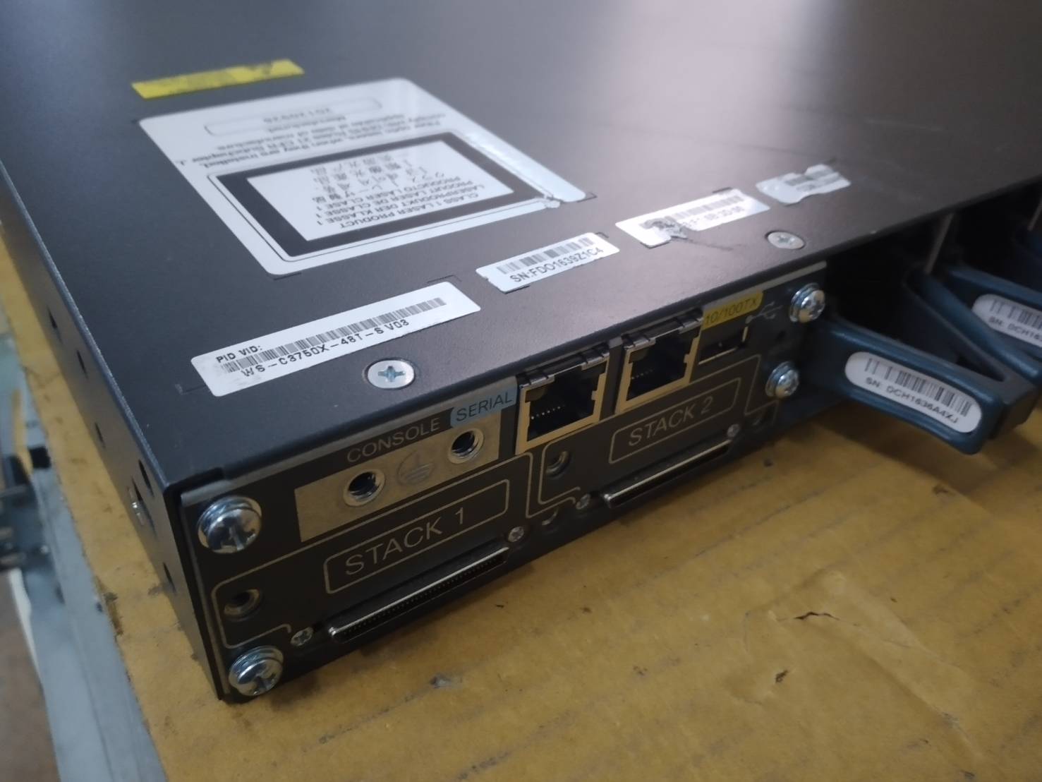 CISCO WS-C3750X-48T-S • 48 Port Gigabit Switch power x1