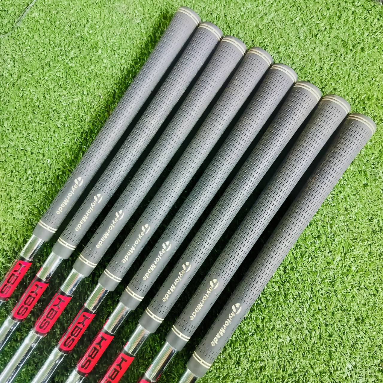 ชุดเหล็ก Taylormade R11 ด้านหลังมีโพรง CAVITY ออกแบบสปอร์ต สวย และตีง่าย ตีไกลในเหล็กเดียว ไขปรับทิศทางได้อีกด้วย ไม้กอล์ฟพรีเมี่ยมมือสอง ของแท้ By NakaraLuxurious