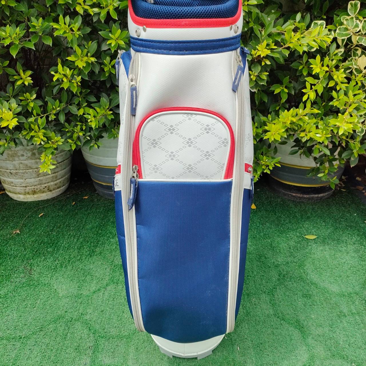 ชุดพรีเมี่ยมญี่ปุ่น ครบเซ็ท!!! *** สำหรับคุณผู้หญิง *** ชุด TOURSTAGE CL พร้อม COVER และถุงกอล์ฟสวยมาก พรีเมี่ยม JAPAN มากๆ และคุณภาพ ดีกว่าชุดจากจีนมากๆ ของดีมากๆ ทำให้คุณผู้หญิงสนุกกับการตีกอล์ฟ ได้มากขึ้นเยอะค่ะ