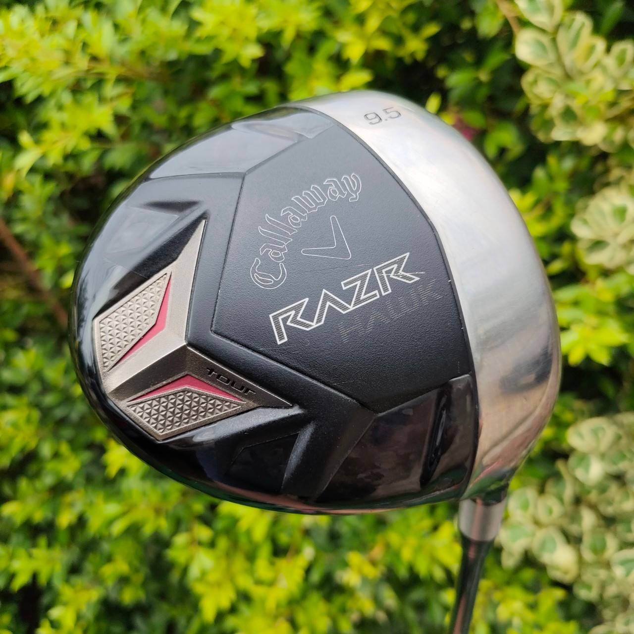 DRIVER CALLAWAY RAZR HAWK องศา 9.5 ก้าน DIAMANA FLEX S ก้านเป็นหมื่น!!! มาพร้อม COVER เดิมๆ สภาพสวยมากเดิมๆ หัวนี้ดีไซน์ทันสมัย เท่ห์ ดุดัน ตีแบบโดนเต็มๆ คือไกลแบบสุดพลังครับ ตีง่าย หัวใหญ่ ชดเชยความผิดพลาดสูง ราคาน่าเล่นมาก!!!