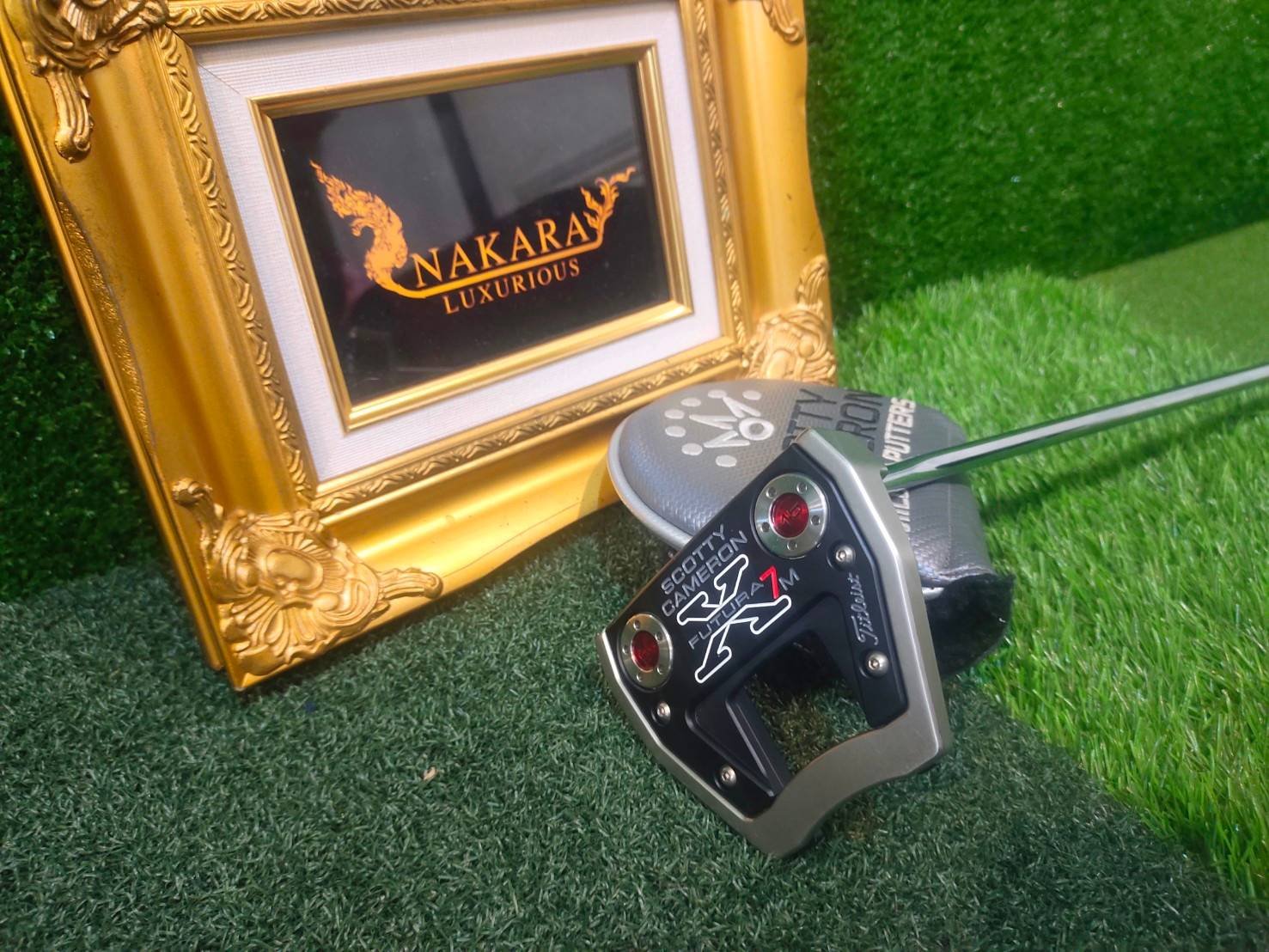 Titleist Scotty Cameron Futura X7M