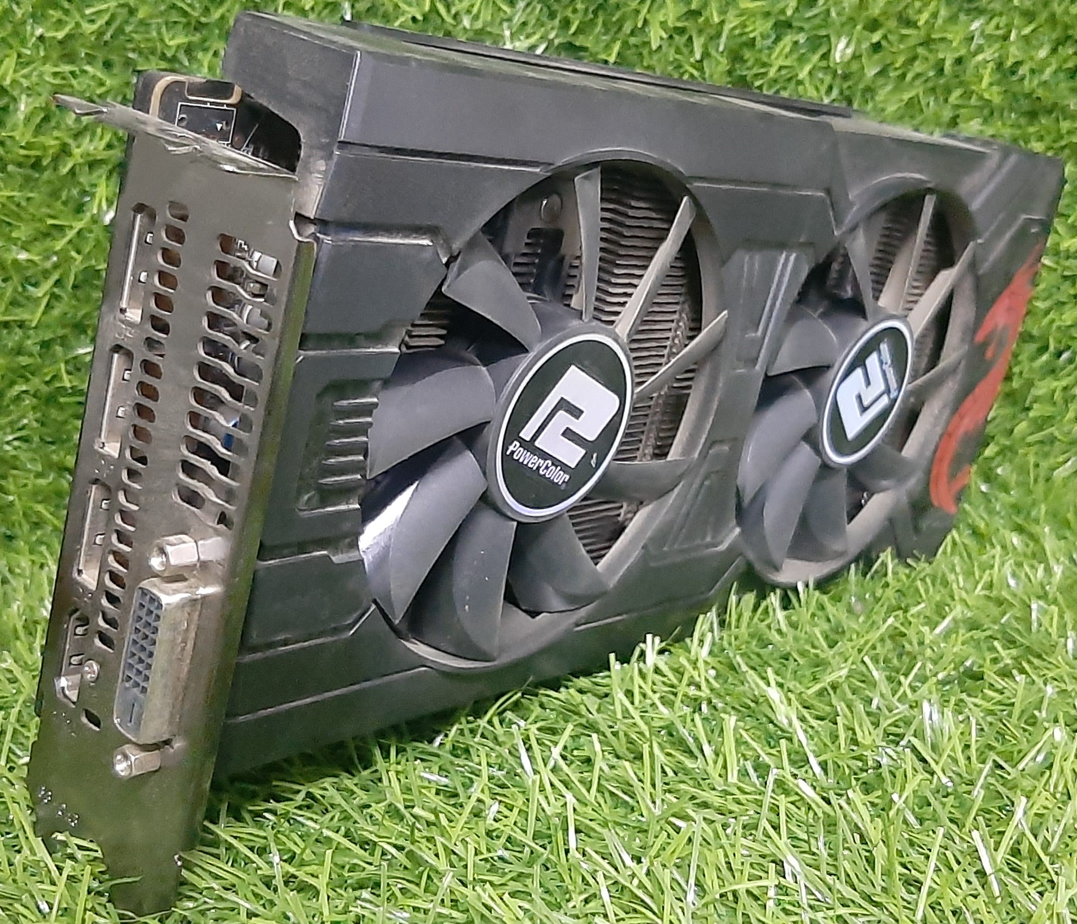 PowerColor Red Dragon Radeon RX 470 4GB GDDR5 GPU มือสอง ประกันร้าน 1 เดือน 3 x DisplayPort 1.4 Dual-Link DVI-D HDMI