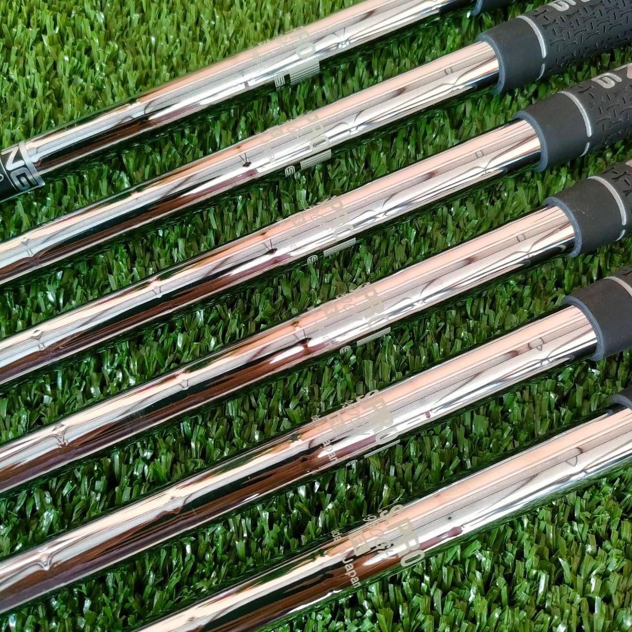 ** ไม้กอล์ฟสำหรับท่านที่ถนัดซ้าย ** ชุดเหล็ก PING I20 มีเหล็ก 5-9 เเละ W ก้าน N.S.PRO 950GH FLEX R