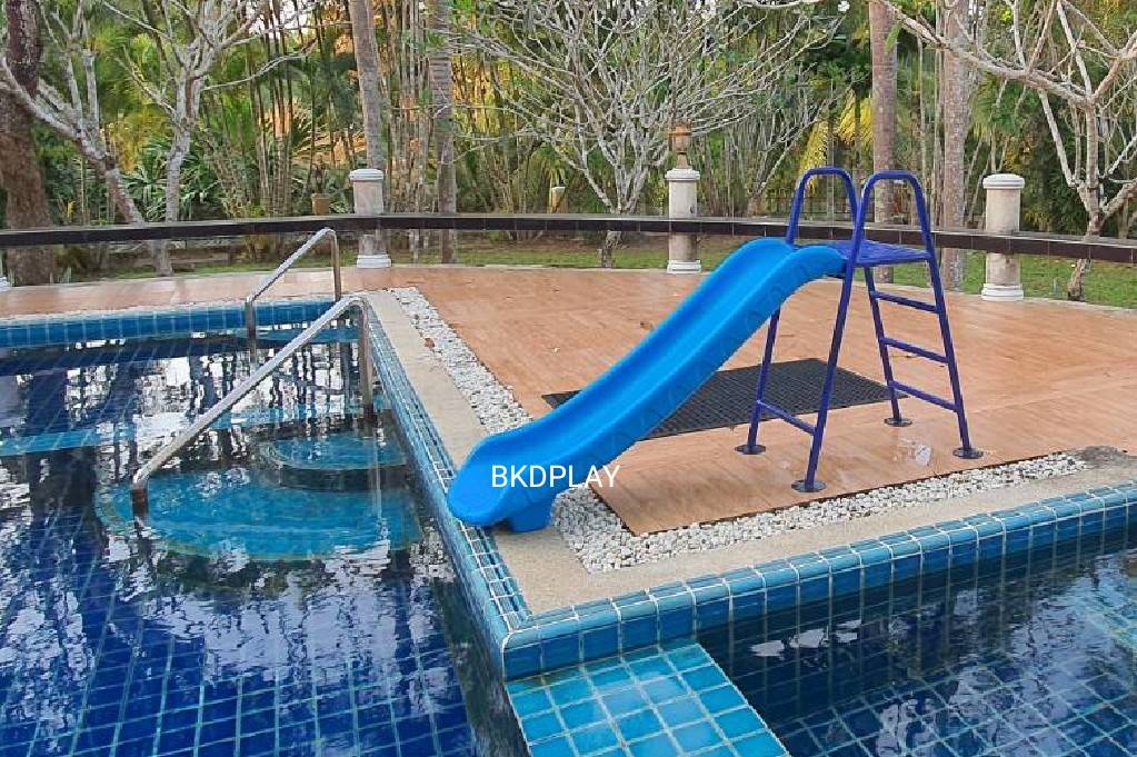 ส่งฟรี สไลเดอร์โครงเหล็ก สไลเดอร์สูง70ซม. , รางสไลเดอร์สนามเด็กเล่น ขอบสระน้ำ กระดานลื่นนำเข้า, ของเล่นสนาม, เครื่องเล่นสนามกลางแจ้ง พร้อมส่ง