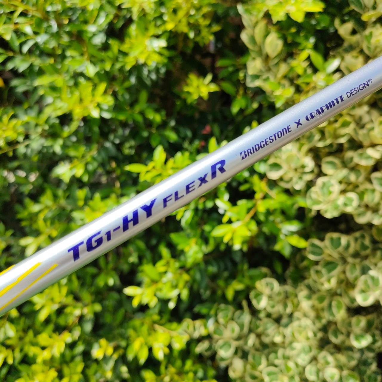 HYBRID BRIDGESTONE JGR TOUR B องศา 25 ก้าน JGR TGI-HY FLEX R ตีสุดมันส์ ตีแม่นยำ รูปทรงน่าตีออก ออกแบบได้ลงตัวครับรุ่นนี้ น่าตีมากๆ เป็นไม้ญี่ปุ่นที่ควรเล่นเลยครับ วัสดุพรีเมี่ยม