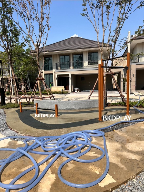 เครื่องออกกำลังกายกลางแจ้ง อุปกรณ์คานดันพื้นคู่ ลานกีฬาอเนกประสงค์ สนามกีฬา ผลิตในไทย สั่งทำตามสีที่ต้องการได้