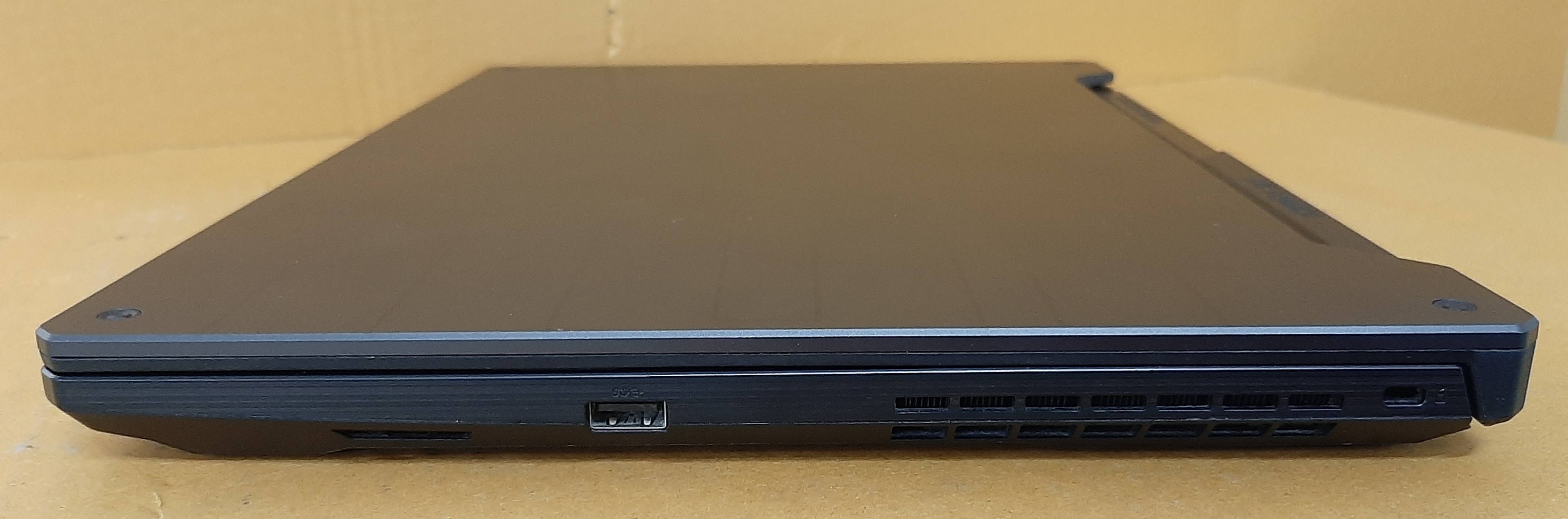 โน๊ตบุ๊คมือสอง Asus FX506H (i5-11400H Ram8GB SSD512GB VGA RTX3050 4GB)+Adapter+Mouse+กระเป๋า สภาพดี ประกันร้าน 1 เดือน