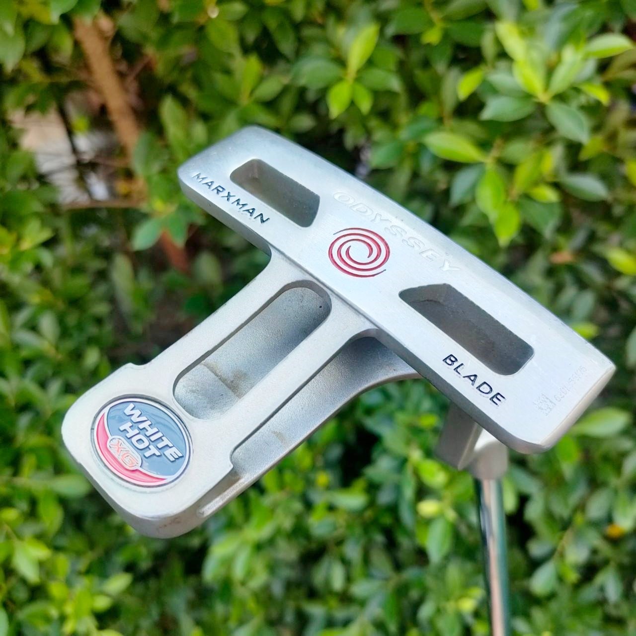 PUTTER ODYSSEY MARXMAN BLADE ความยาว 34 นิ้ว **กริฟ เสื่อม** รุ่นนี้เล็งง่ายมากๆ เวลาสโตรคเบี้ยว!! ไม้กอล์ฟมือสอง ของแท้ BY NakaraLuxurious