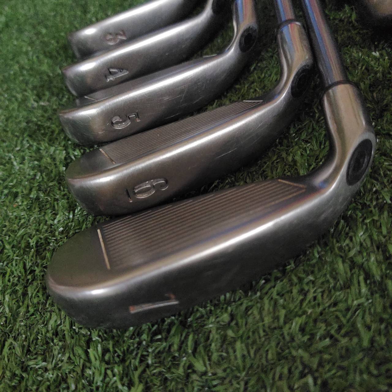 ชุดเหล็ก Callaway HAWK EYE TITANIUM IRONS โครงสร้าง Titanium + Tungsten Weighting ตีไฟแล่บ