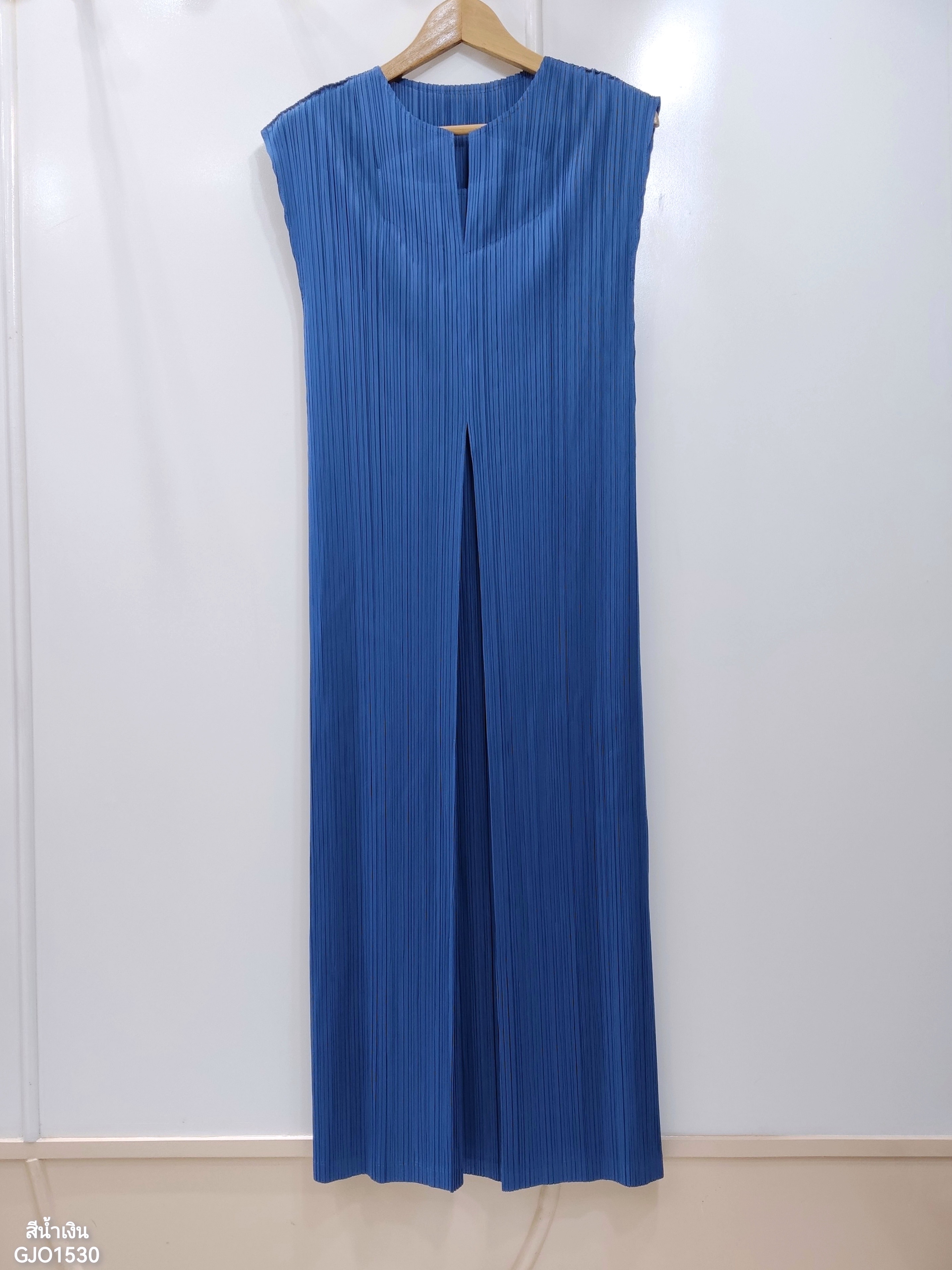 2MUAY รุ่น GJO1530 เดรสพลีทคุณภาพ OPEN NECK CAP SLEEVE PLEATED DRESS 10 สี FREE SIZE