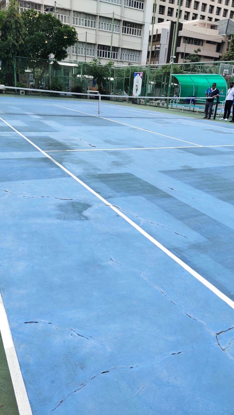 งานซ่อมแซมสนามเทนนิส รพ.ศิริราช