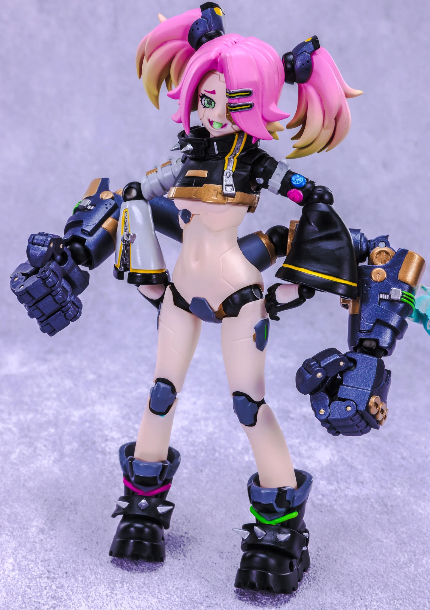 [สั่งจอง] Star Arc Toys 1/12 - Cyber Limit Bone