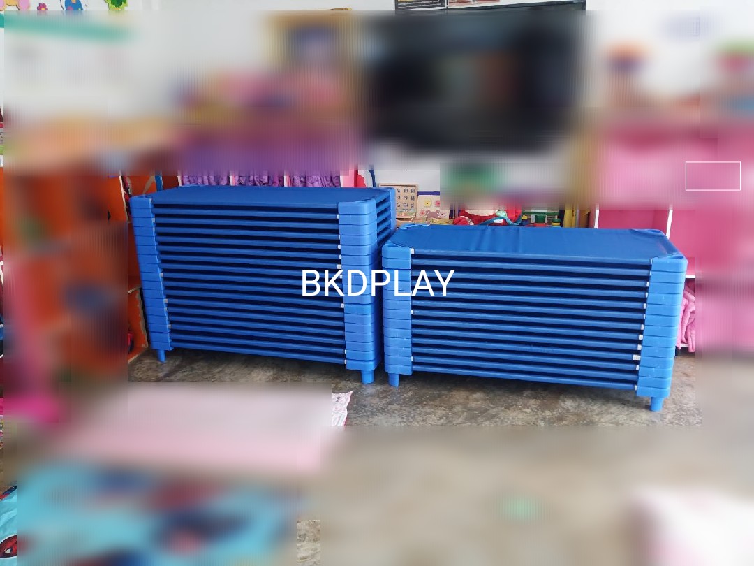เตียงผ้าตาข่ายB สีน้ำเงิน โครงสร้างไฟเบอร์กลาส,เตียงเด็กอนุบาล,เตียงสนาม เตียงตาข่าย เตียงผ้าใบตาข่าย สำหรับโรงเรียน ศูนย์พัฒนาเด็กเล็ก พร้อมส่ง