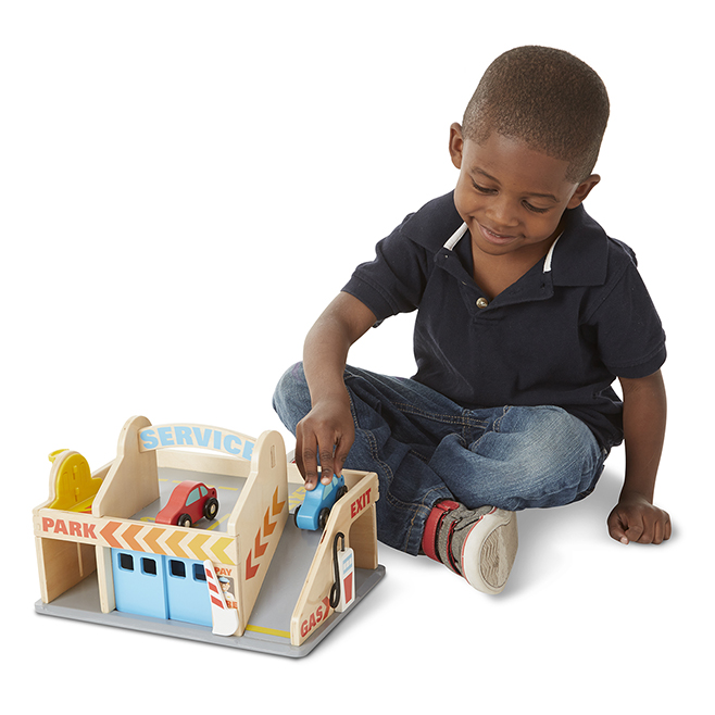 ชุดของเล่นรถ เสริมทักษะและจินตนาการ Service Station Set Melissa&Doug, ของเล่นเสริมพัฒนาการ, ของเล่น