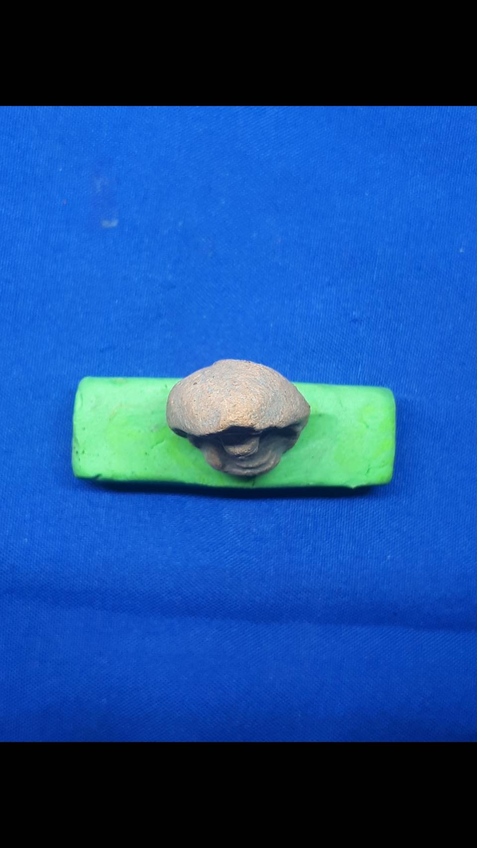 พระกรุ ถ้ำเสือ เนื้อดิน กรุเขาดีสลัก อ.อู่ทอง สุพรรบุรี 400.-