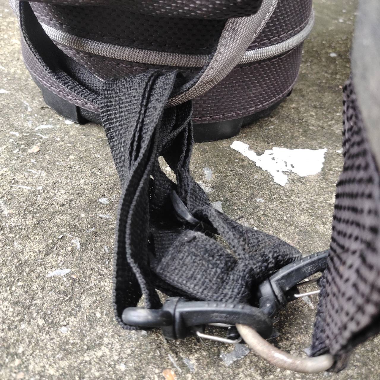 ถุงกอล์ฟ TaylorMade RAC มือสอง ถุงกอล์ฟดีไซน์เรียบ เท่ มีสไตล์ ฟังก์ชันครบ พร้อมลุยทุกสนาม