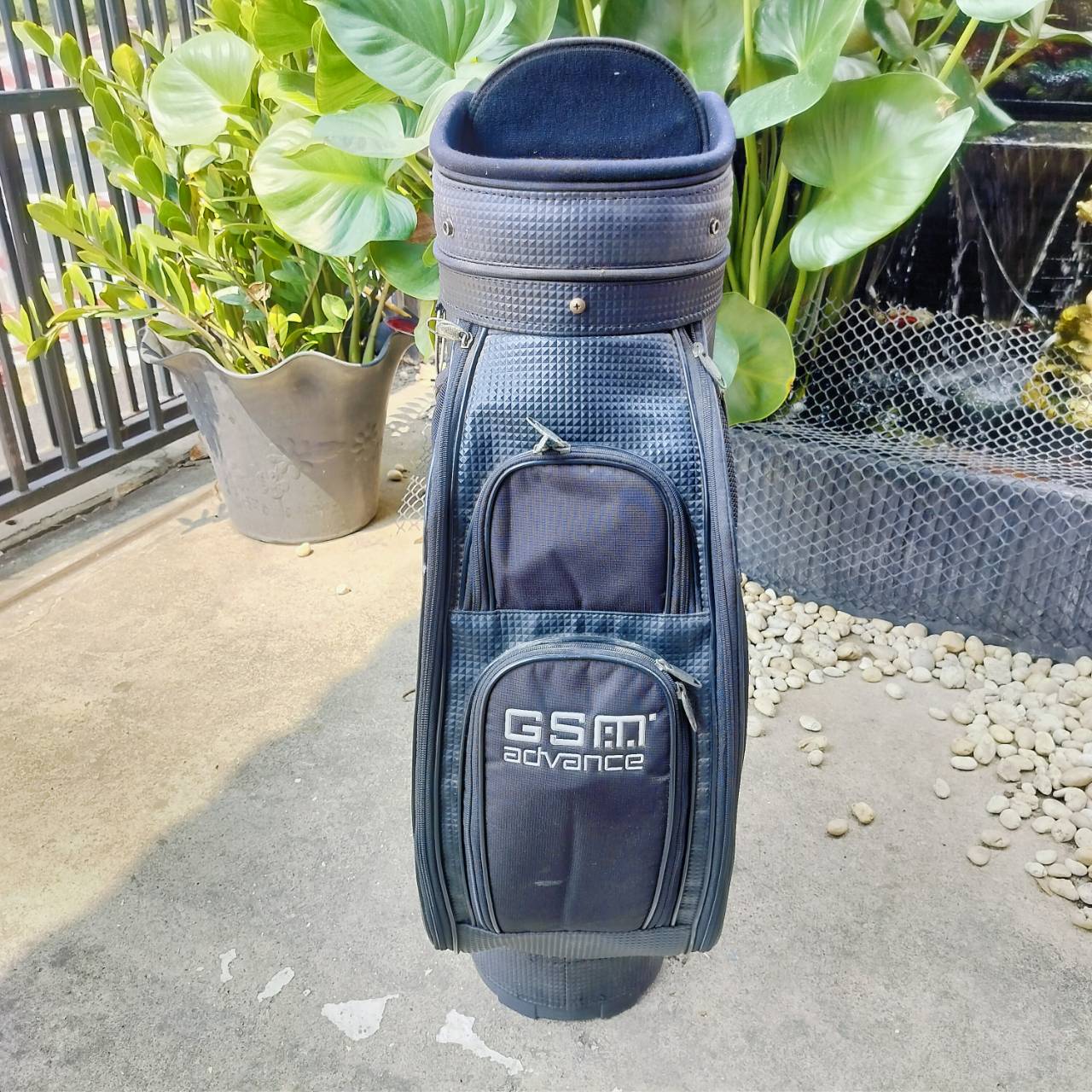 ถุงกอล์ฟ GOLF PARADISE มือสอง มือสอง สภาพดี แป๊กใช้ได้ครบหมด ซิปใช้ได้ครบหมด ช่องใส่ออกแบบดีมาก