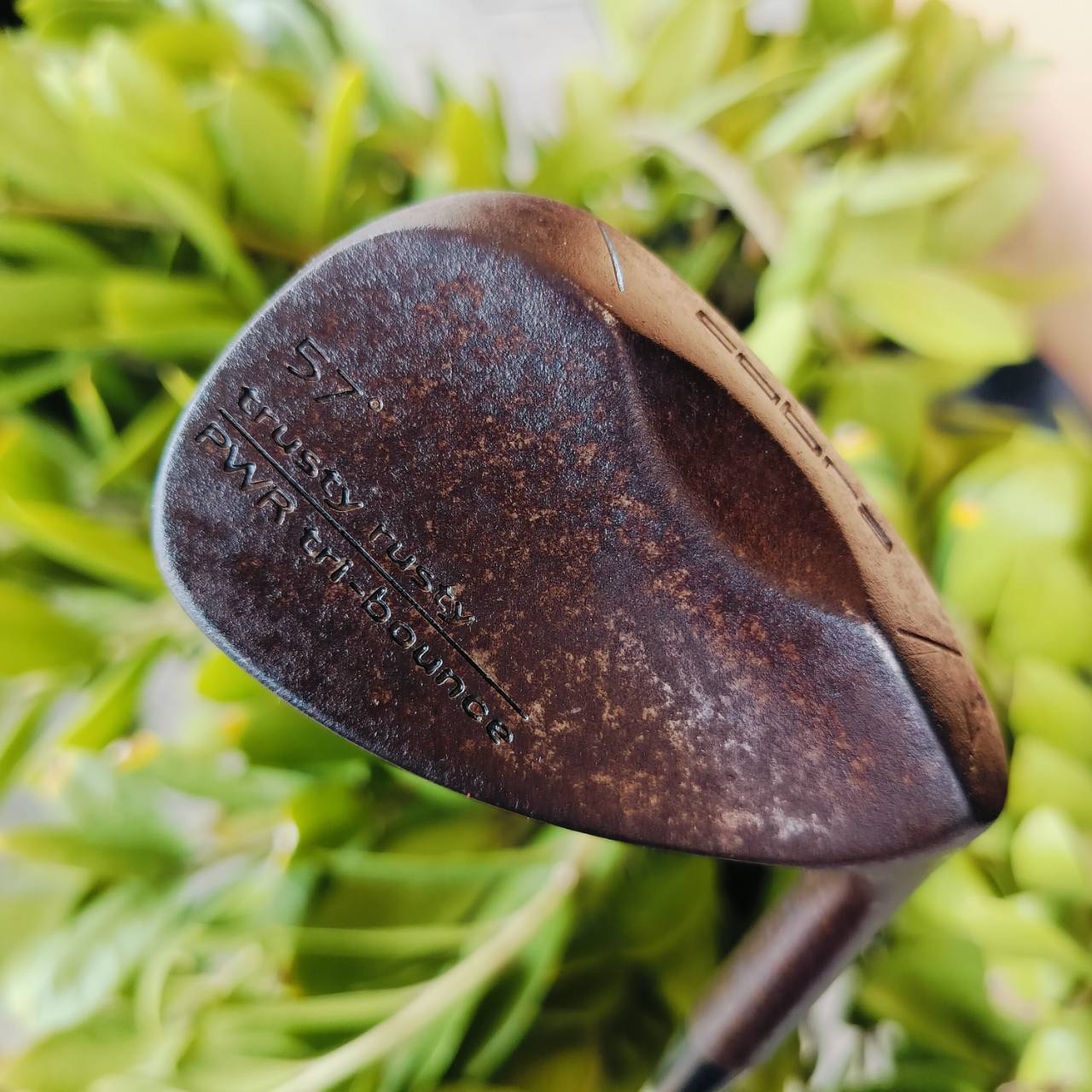 WEDGE COBRA Trusty Rusty องศา 57 ก้าน COBRA WEDGE FLEX กริพ COBRA ผ้านใบทั้งชิ้น จับแน่น เป็น WEDGE สนิมไม่เคลือบ ให้ความรู้สึก ที่ดีในการชิพลูก สุดนุ่มนวล ไม้กอล์ฟพรีเมี่ยมมือสอง ของแท้ By NakaraLuxurious