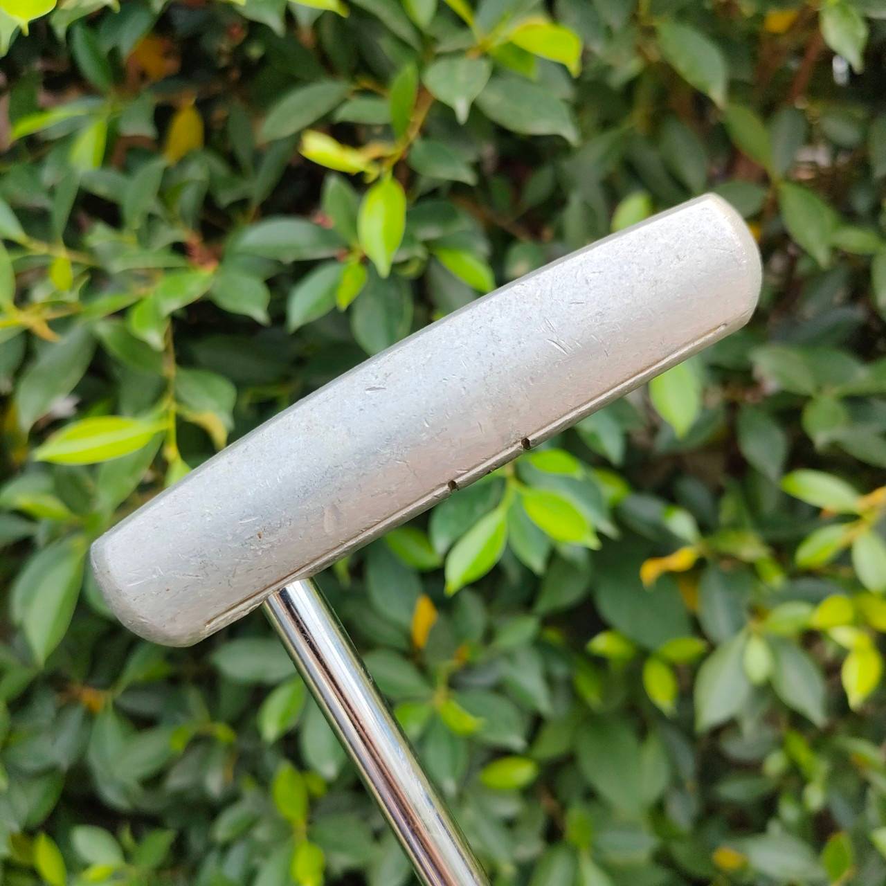 PUTTER TEARDROP PAT ความยาว 34 นิ้ว ก้าน TEARDROP รูปทรงฐานกว้างเป็นเอกลักษณ์ ทำให้พัตต์ง่ายขึ้นมาก น้ำหนักดีมาก