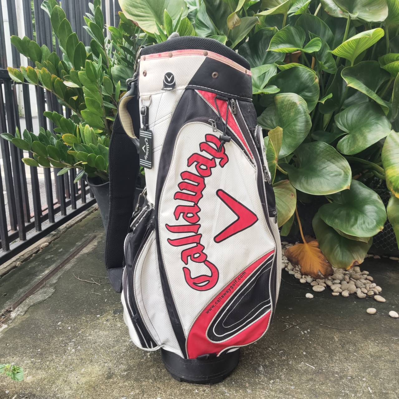 ถุงกอล์ฟ Callaway มือสอง ** มีตำหนิตามรูป **