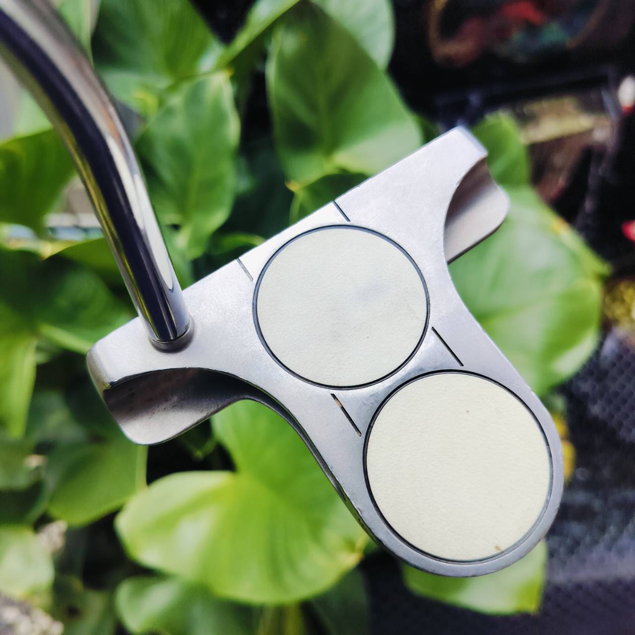 PUTTER ODYSSEY 2-BALL BLADE เป็นรุ่น WHITE STEEL อินเซิร์ทมี MILLED ช่วยในเรื่องการเกาะไลน์มาก ไม้กอล์ฟพรีเมี่ยมญี่ปุ่นมือสอง By NakaraLuxurious