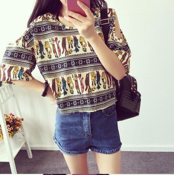 เสื้อผ้ายืดพิมพ์ลายย้อนยุค เว้าช่วงไหล่ ผ้านิ่มลื่น ลายคมชัด ตามแบบ